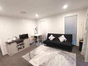 Stylish Private Guest House Ensuite Only